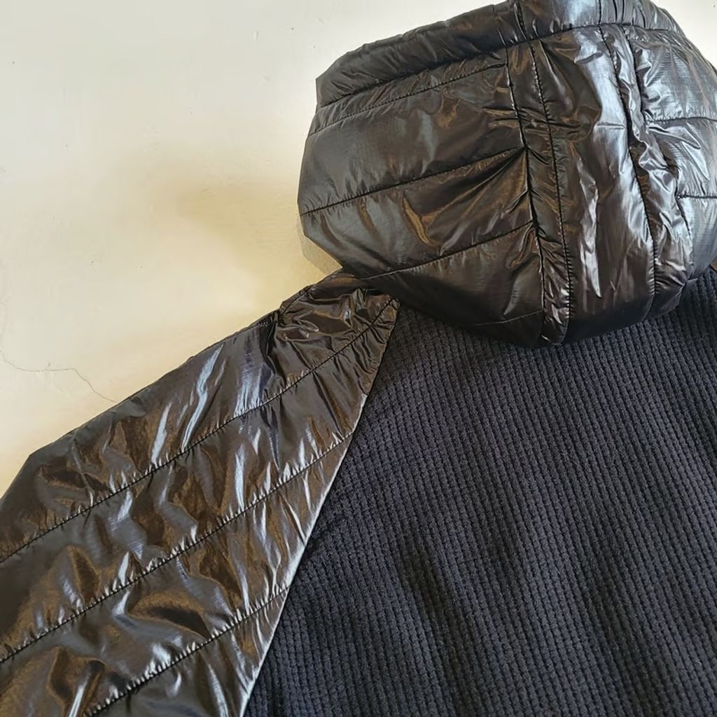 VOO Ost QUILT HOODY - BLACK