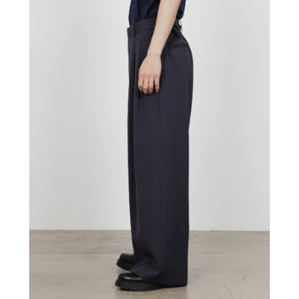marka 2/60 Washer Wool Gabardine Two Tuck Baggy Trousers