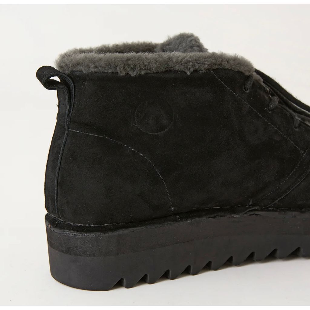 WHITE MOUNTAINEERING WM × AIRWALK WM EVS BOOTS