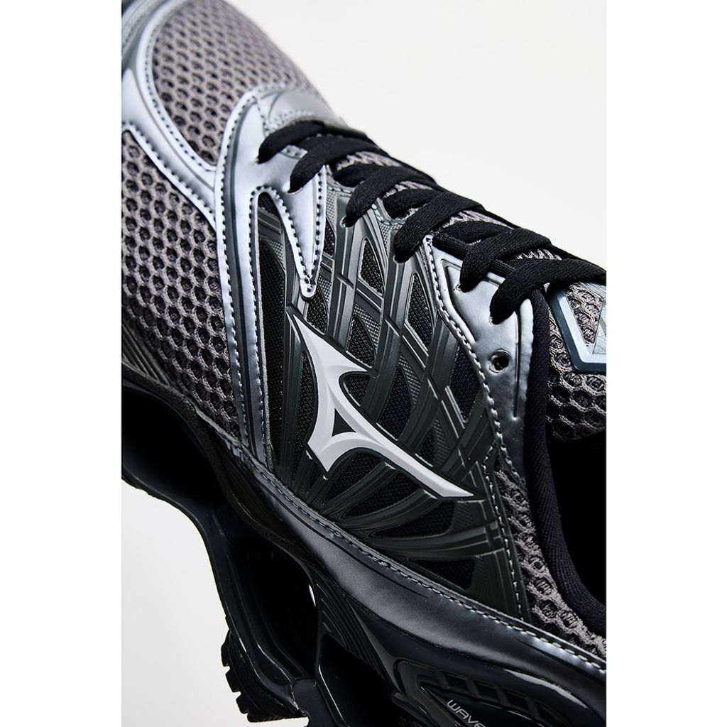 MIZUNO WAVE PROPHECY LS(グレー×ブラック×カーキ)