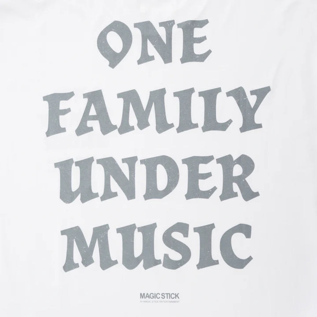 MAGIC STICK UNIVERSAL LANGUAGE TEE