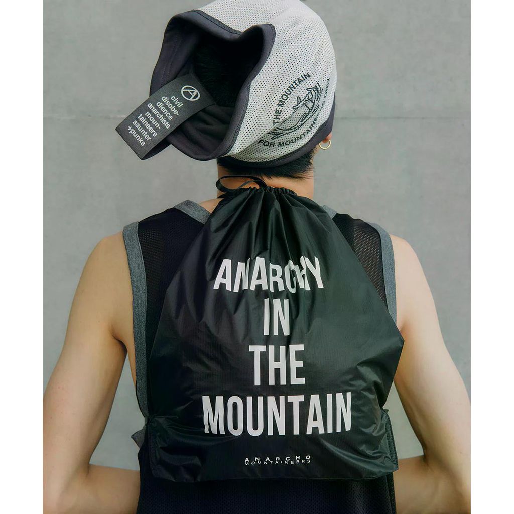 MOUNTAIN RESEARCH Wander Pack