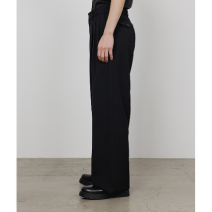 【予約商品】MARKAWARE TRIPLE PLEATED WIDE TROUSERS