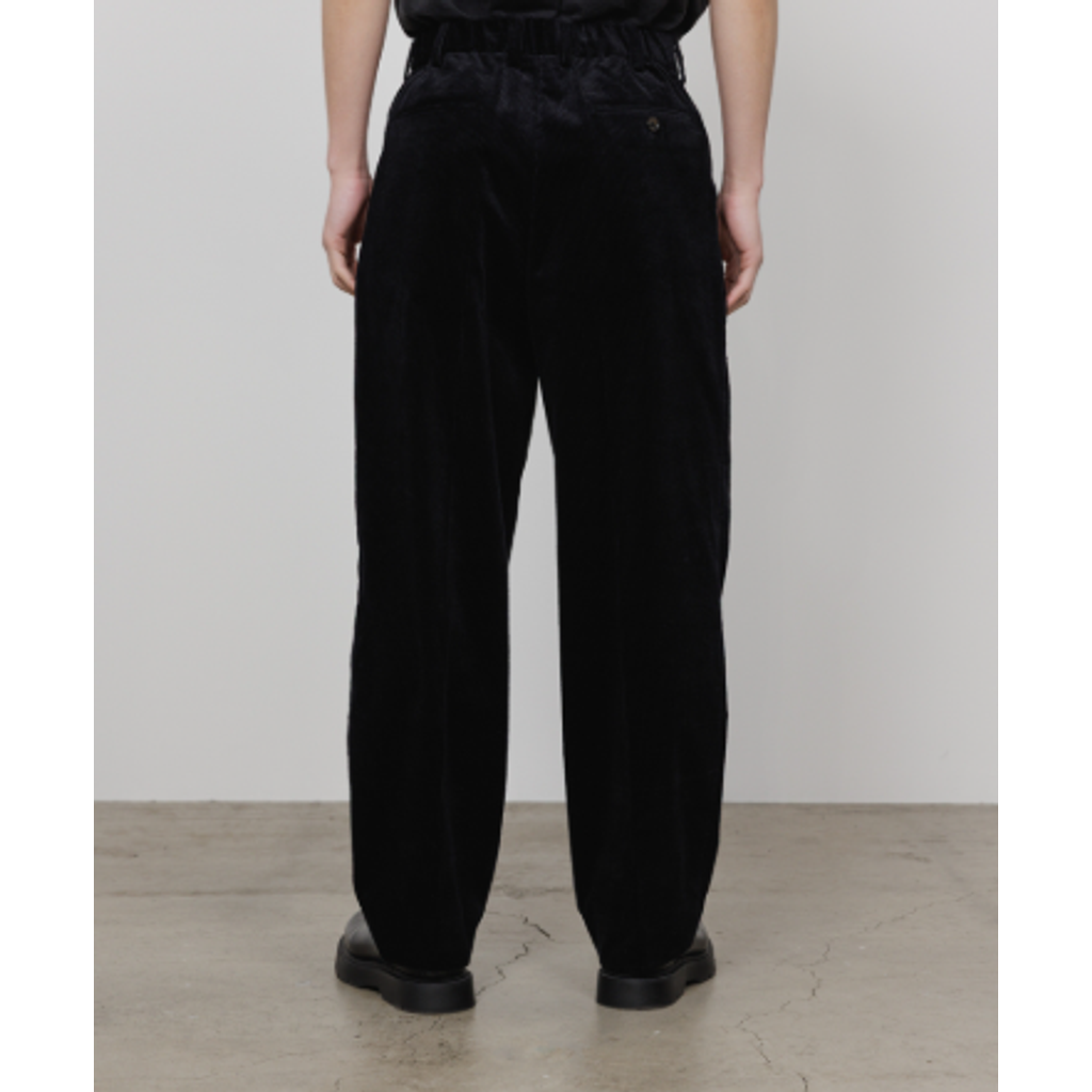 【予約商品】MARKAWARE CLASSIC FIT DOUBLE PLEATED TROUSERS