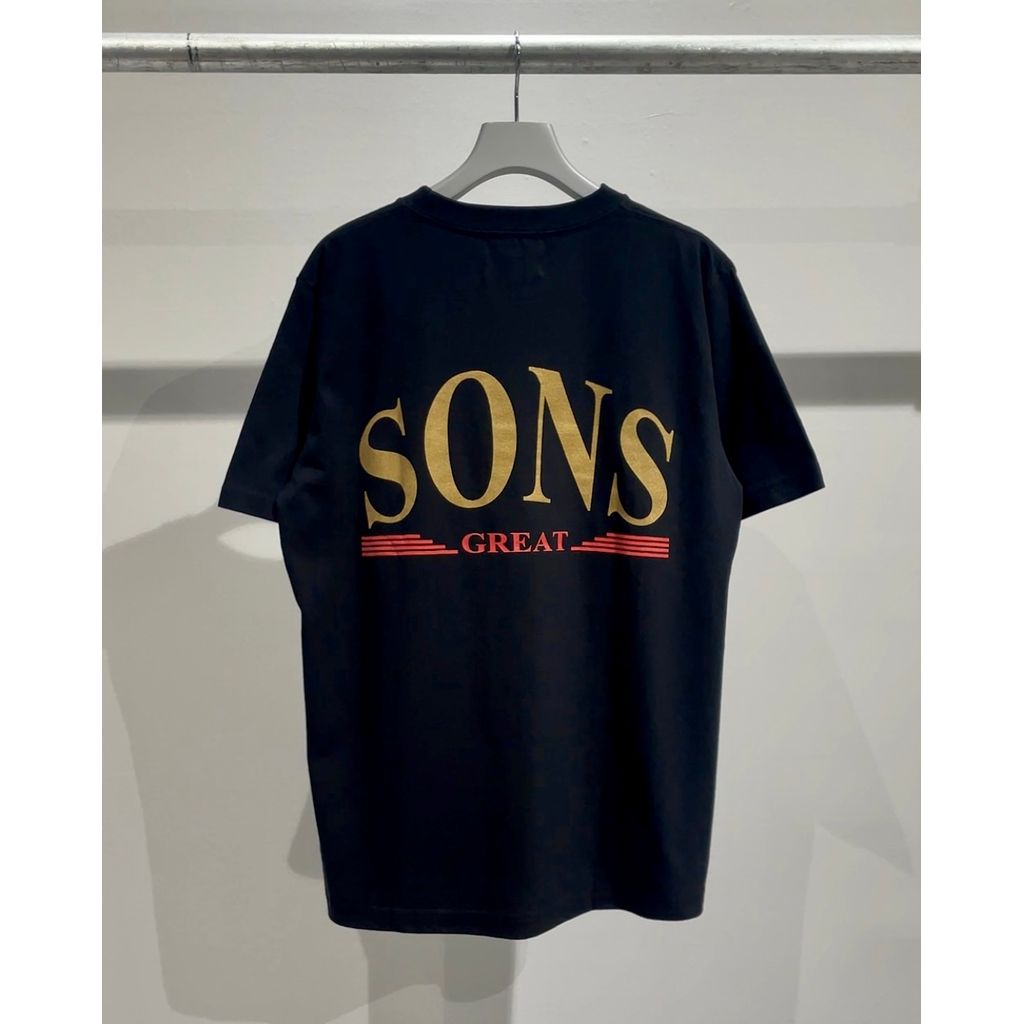 SON OF THE CHEESE "SONS"  S/S TEE 【LINEAGE LIMITED】