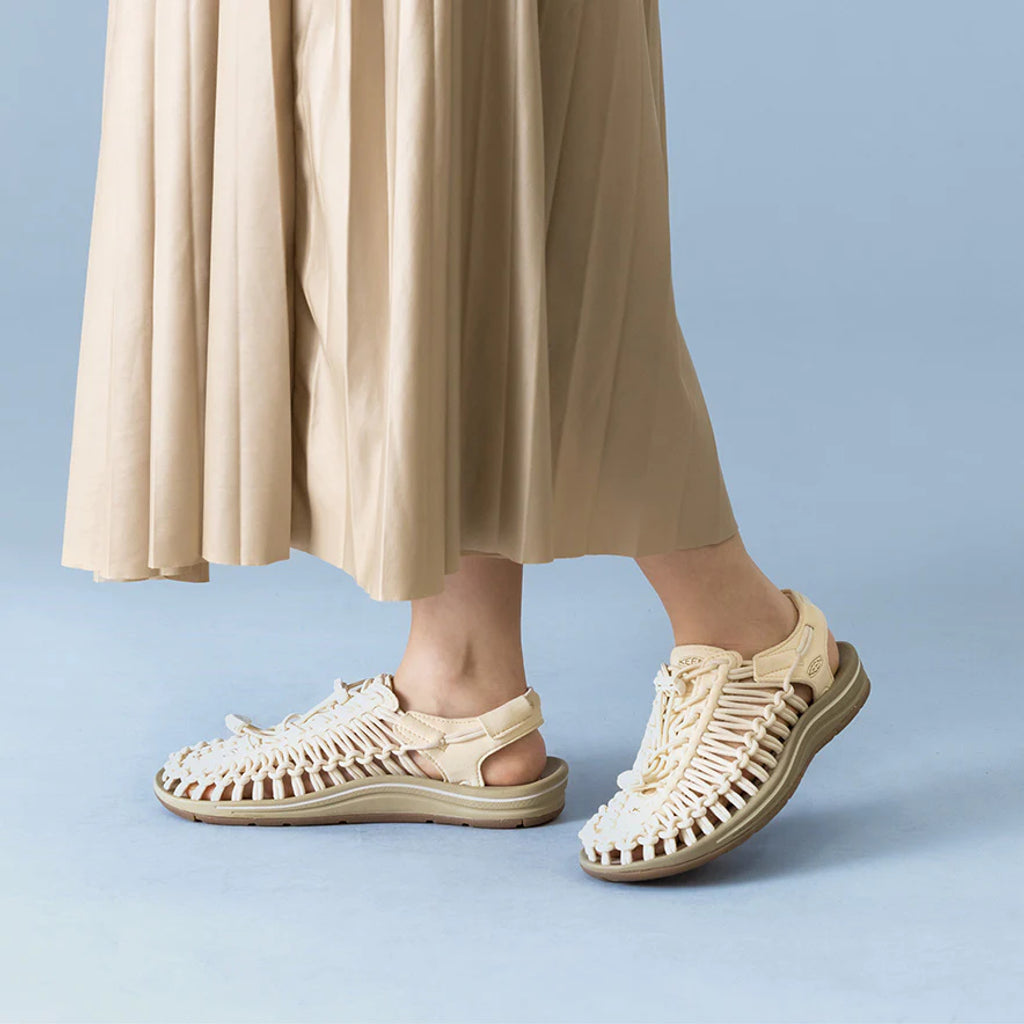 KEEN  サンダル ウィメンズ ユニーク