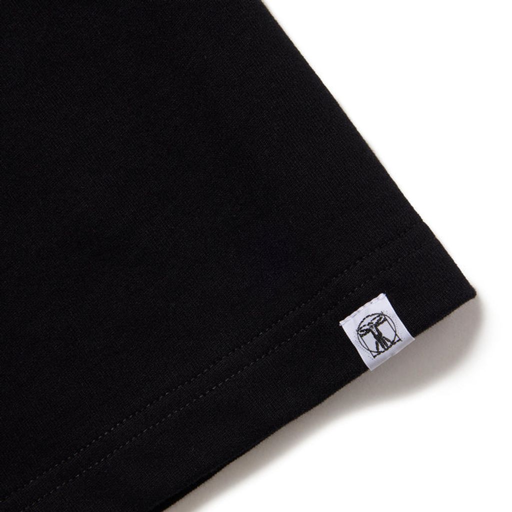 HOMBRENINO S/S PRINT TEE (VOICES SCARY)