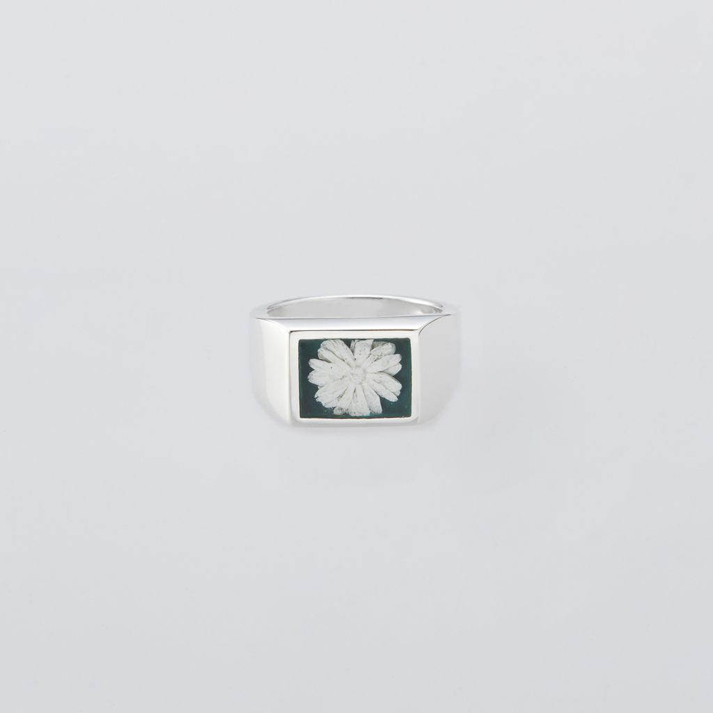 XOLO JEWELRY  Signet Ring w/Forest Green Flower