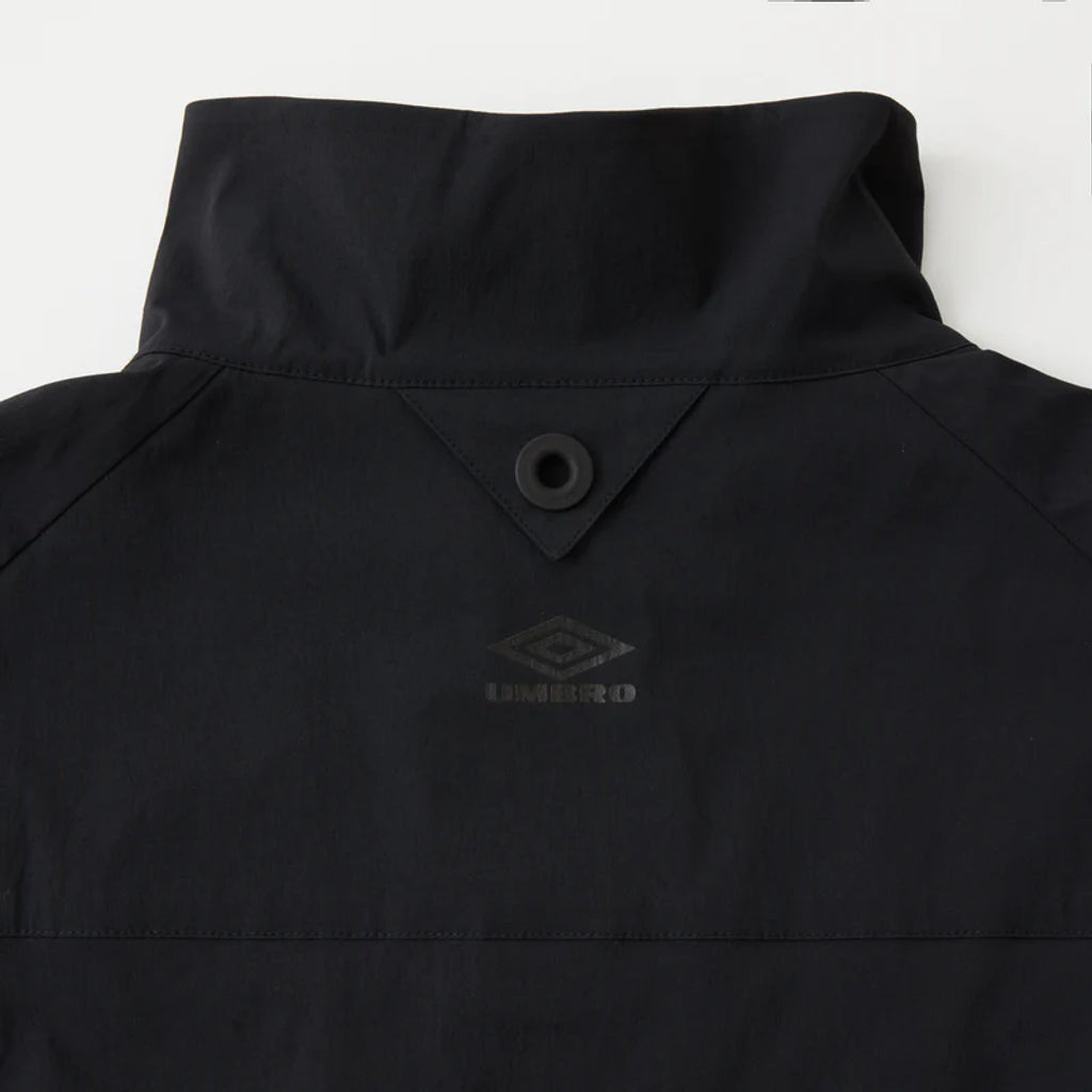 WHITE MOUNTAINEERING WM×UMBRO STRETCH BLOUSON