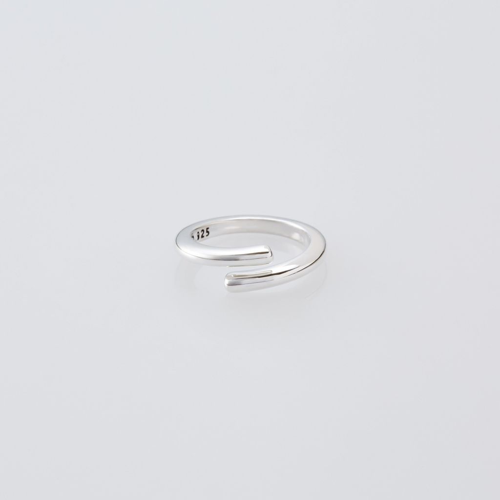 XOLO JEWELRY  Semicircle Ring -Thin-