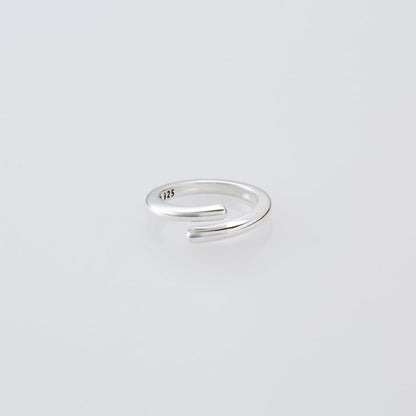 XOLO JEWELRY  Semicircle Ring -Thin-