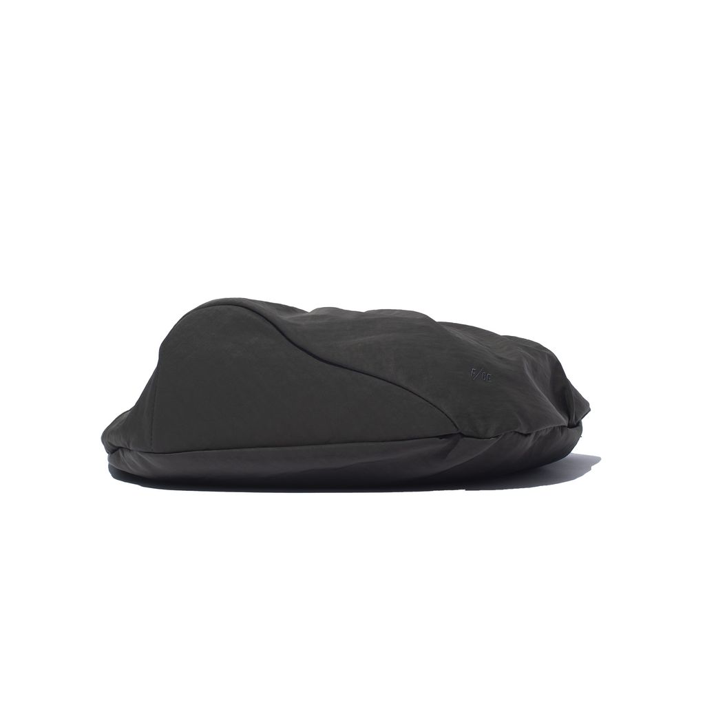 F/CE. TEXTURED TWILL BODY BAG