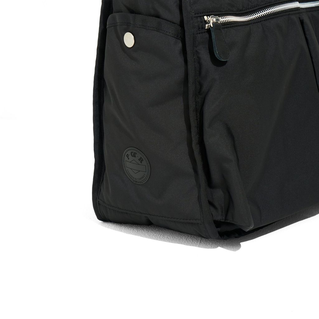 VAINL ARCHIVE POTR SHOULDER BAG