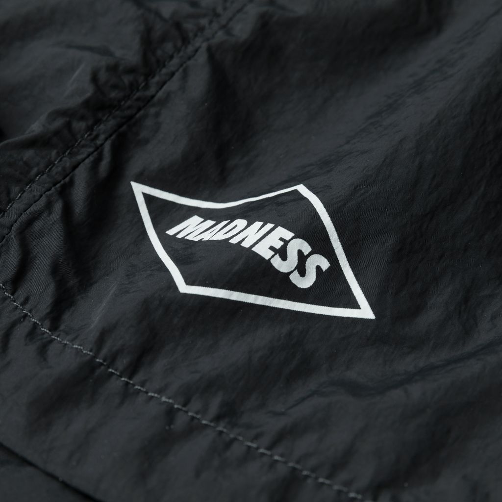 MADNESS RHOMBUS LOGO NYLON ESSENTIAL SHORTS (17")