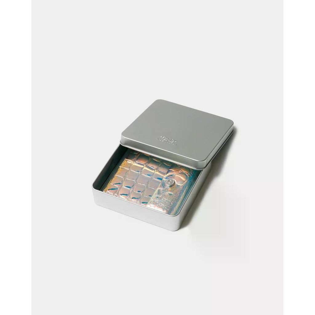 beautiful people nothing to hide aurora card wallet