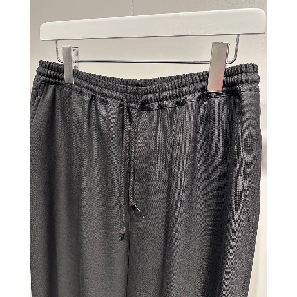 COMME des GARCONS HOMME WOOL GABARDINE EASY PANTS（BLACK）