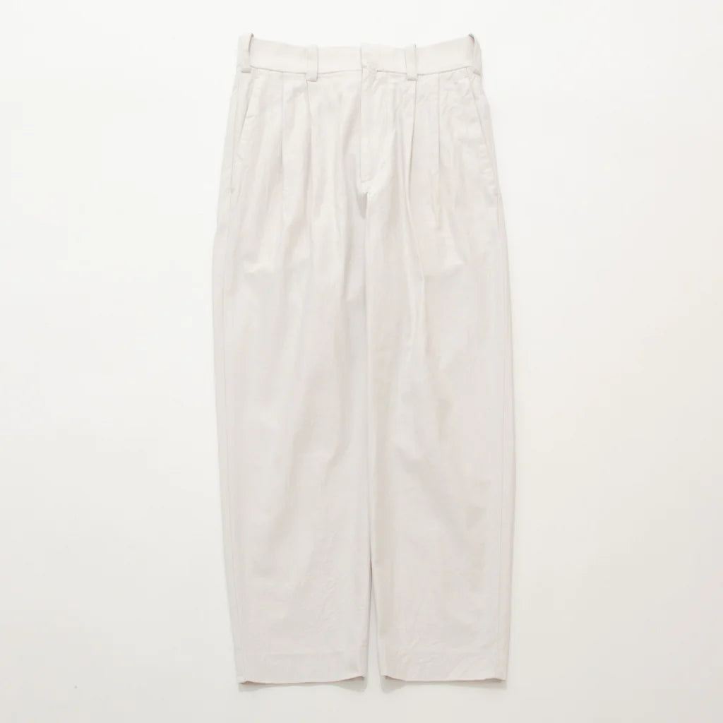 YAECA Chino Cloth Trousers Two Tuck Straight
