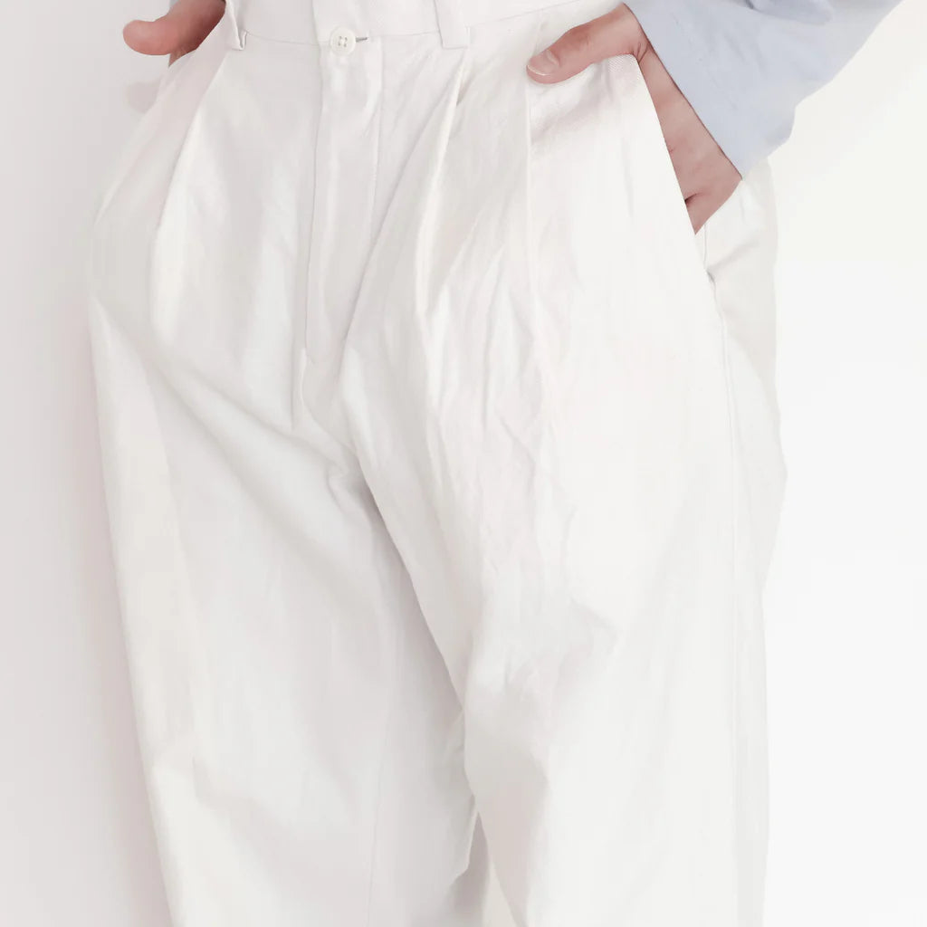 YAECA Chino Cloth Trousers Two Tuck Straight