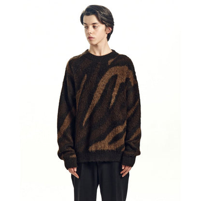 MARKAWARE NATURAL COLOR ALPACA BIAS ZEBRA PATTERN JUMPER