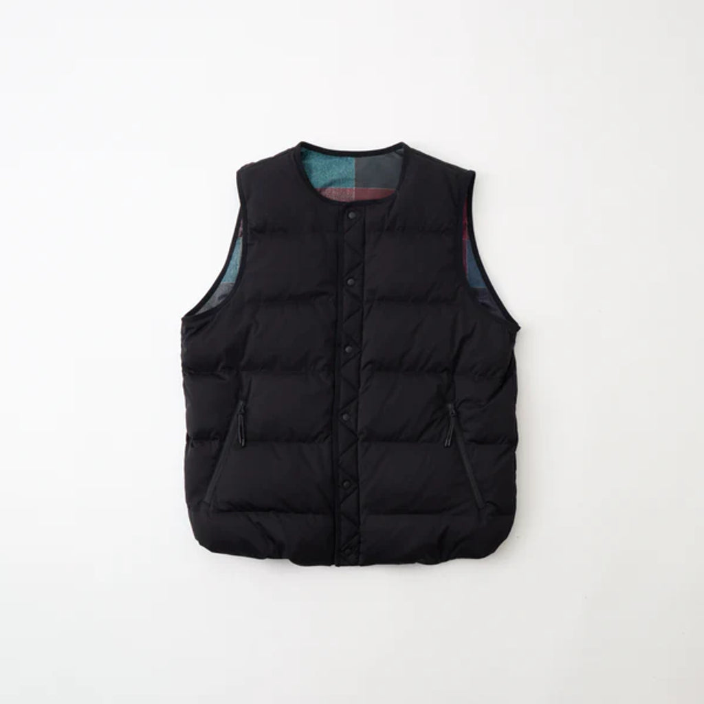 White Mountaineering WM × TAION REVERSIBLE DOWN VEST