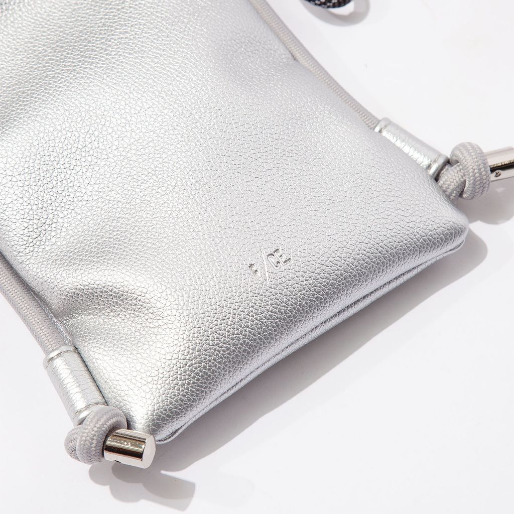 F/CE. TECH LEATHER MAP POCHETTE