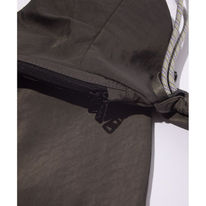 F/CE. TEXTURED TWILL BODY BAG