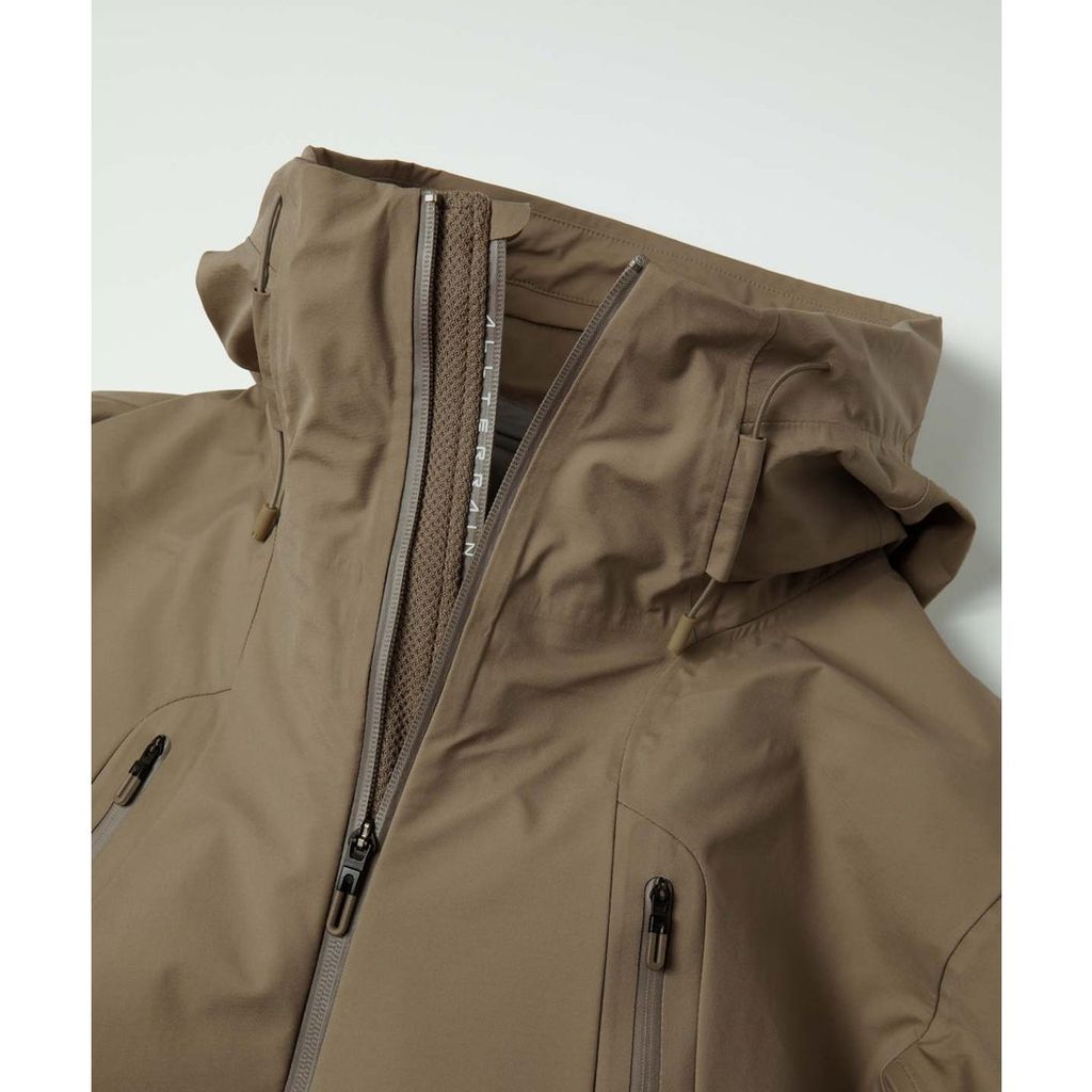 DESCENTE ALLTERRAIN HARD SHELL JACKET "CREAS"