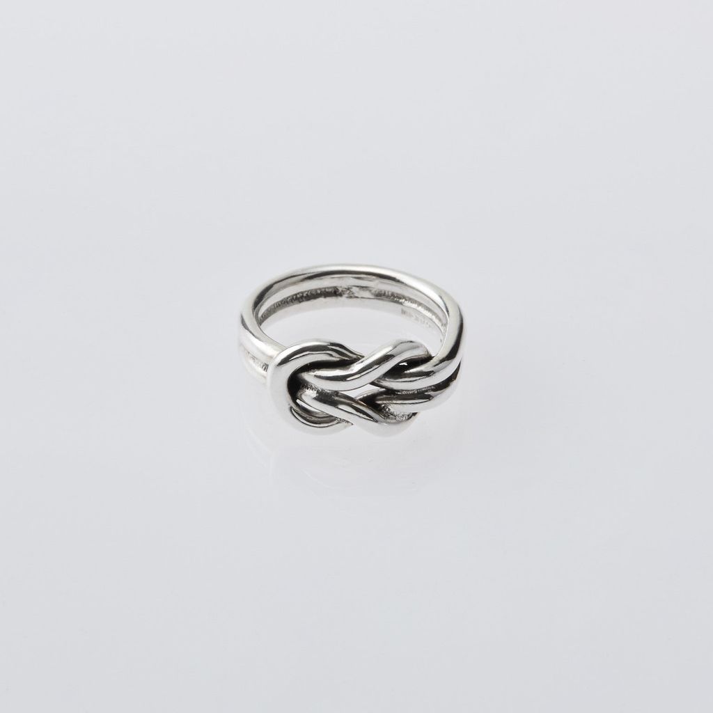 XOLO JEWELRY  Knot Ring