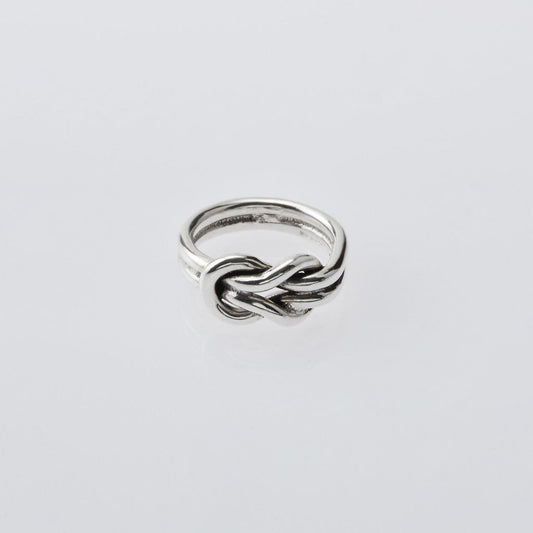 XOLO JEWELRY  Knot Ring