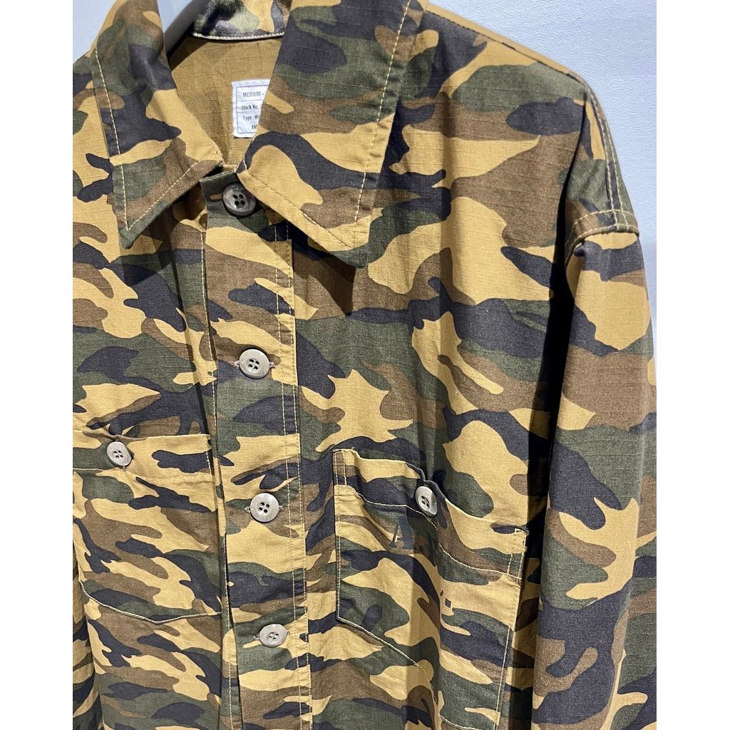 ANDFAMILYS MILITARY SHACKET -A.F.C.-