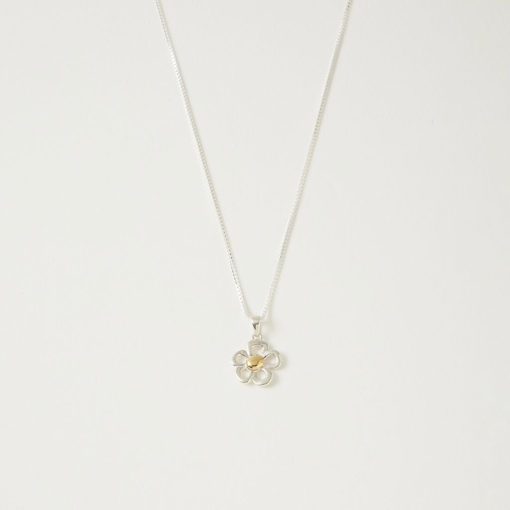 NICK GEAR  Flower necklace
