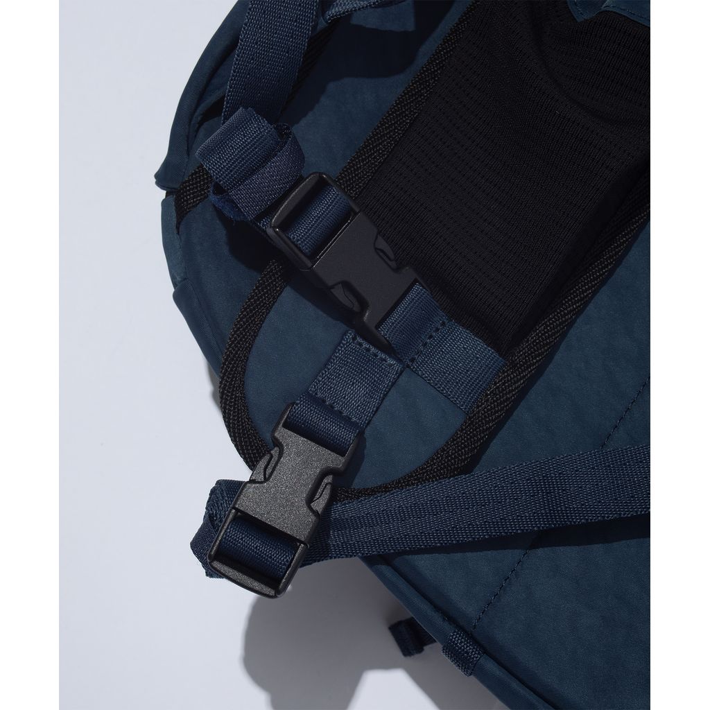 F/CE. TEXTURED TWILL 3 POINTS SLINGER BAG