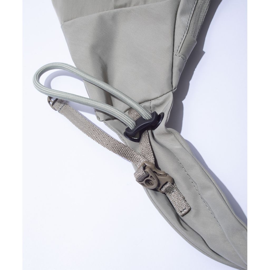 F/CE. TEXTURED TWILL BODY BAG