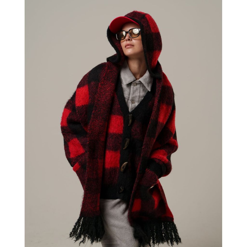 AMBERGLEAM Moist Hoodie Poncho