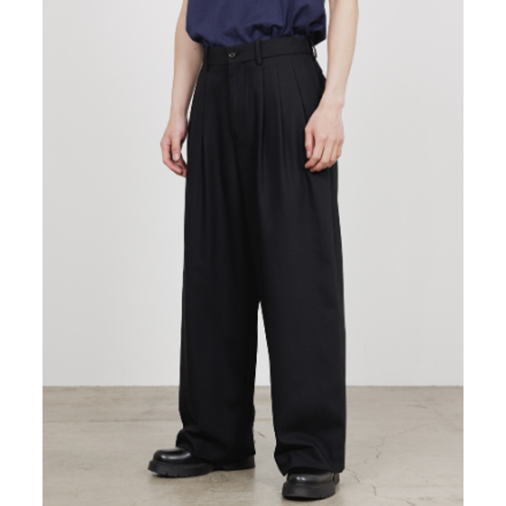 【予約商品】MARKAWARE  TRIPLE PLEATED WIDE TROUSERS