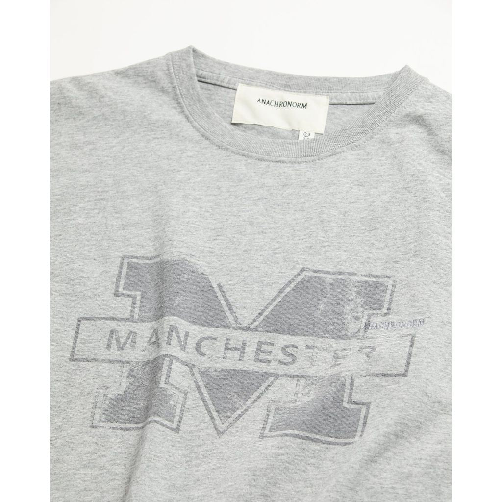 ANACHRONORM MANCHESTER PRINTED S/S T-S