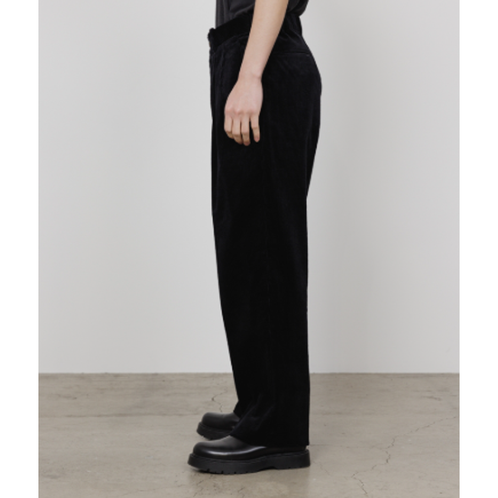 【予約商品】MARKAWARE CLASSIC FIT DOUBLE PLEATED TROUSERS