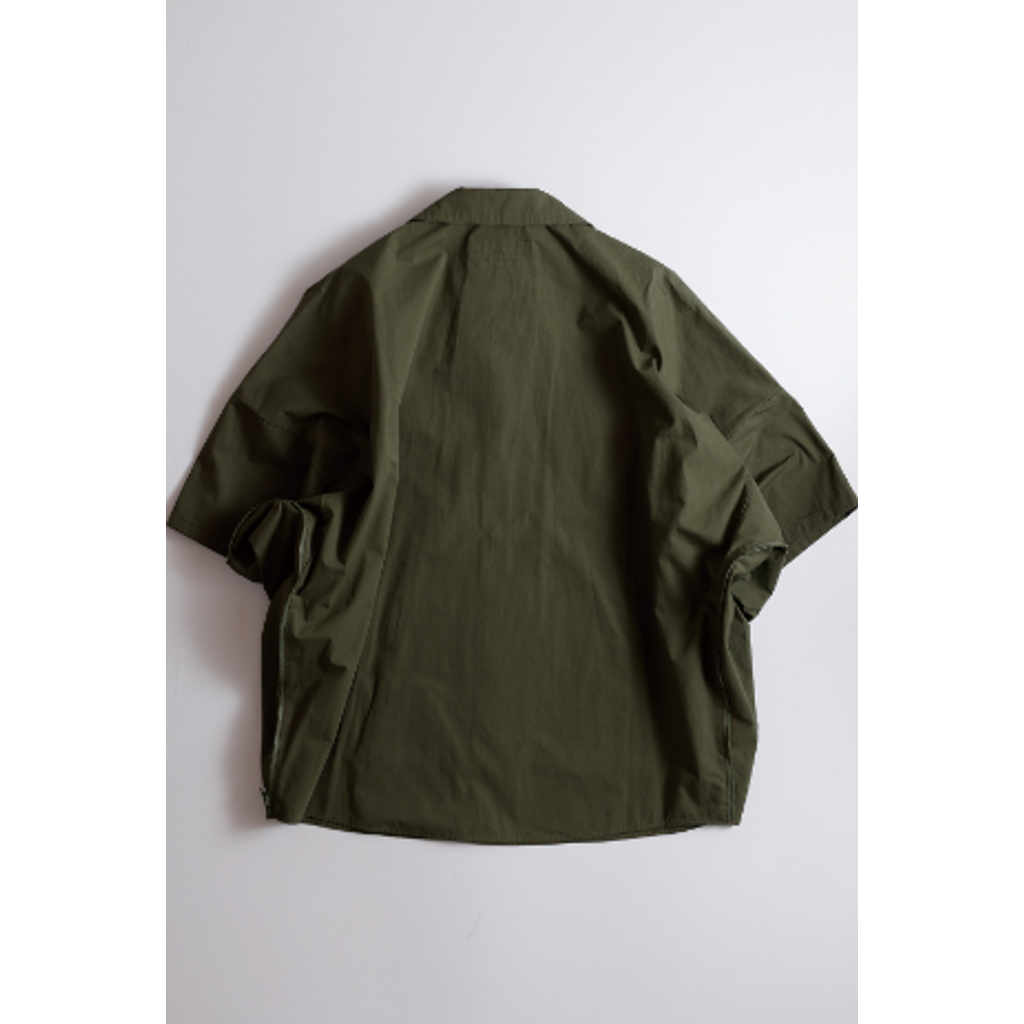 FDMTL FA26SH26C-KH  ZIP KYTE S/S SHIRT
