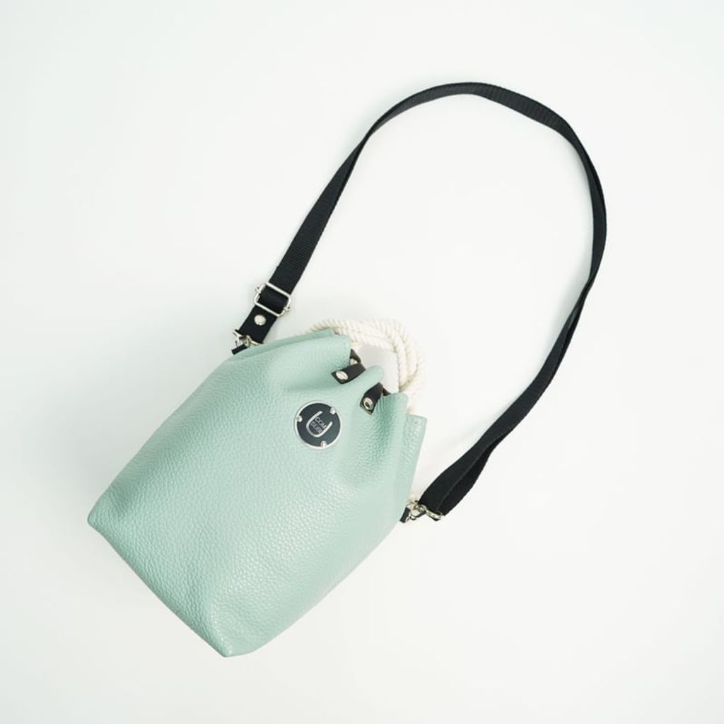COMUSUBI (コムスビ) ／ COMUSUBI BAG "Leather" -Lilac-