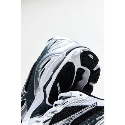 MIZUNO WAVE RIDER 10(ホワイト×ブラック×シルバー)