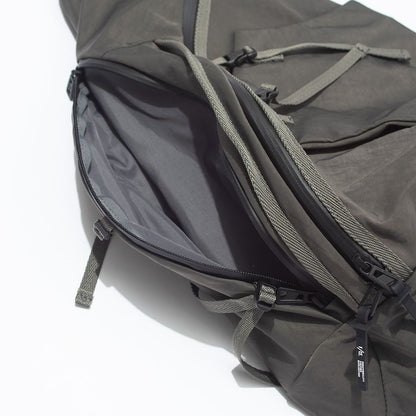 F/CE. TEXTURED TWILL 3 POINTS SLINGER BAG