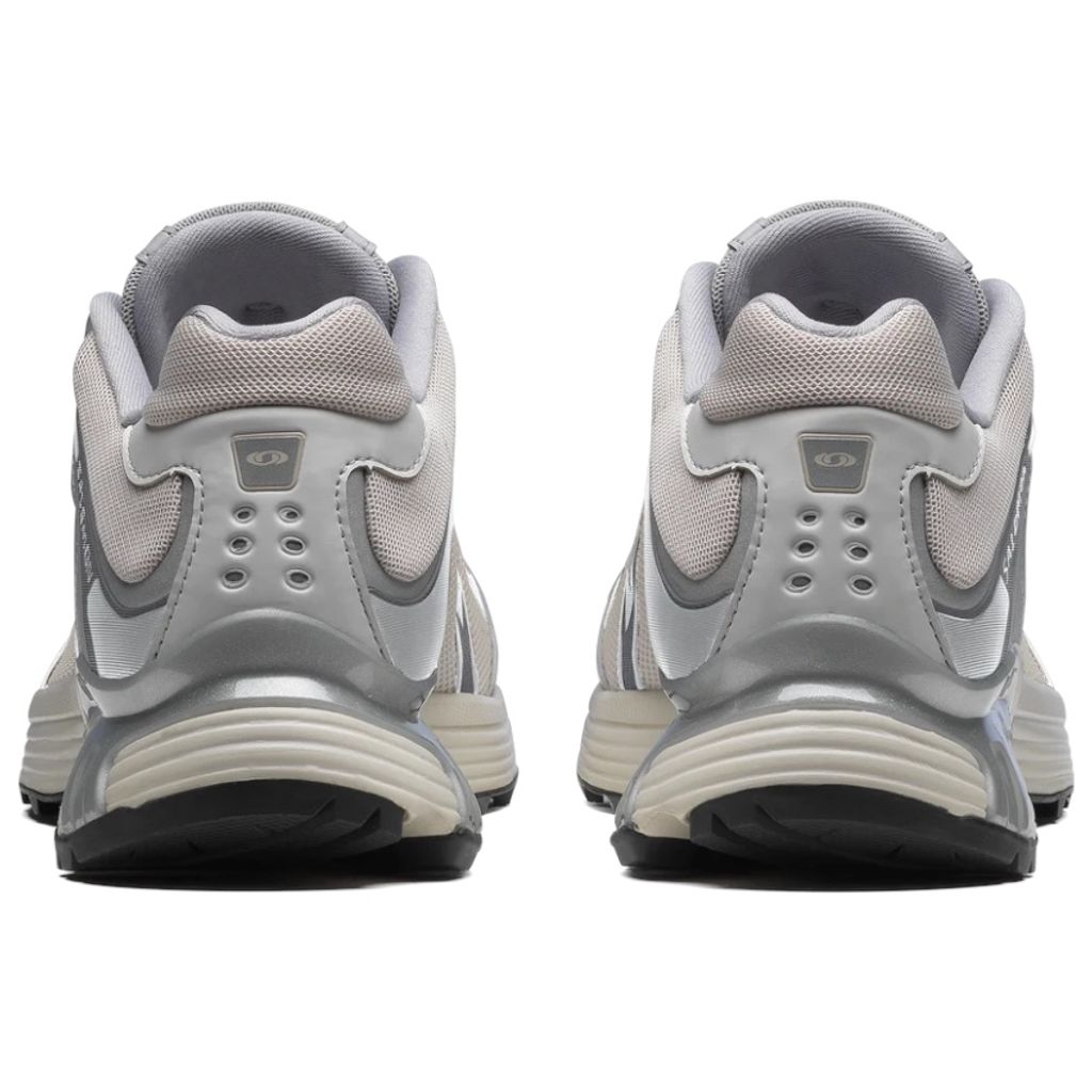 SALOMON XT-WHISPER（Ftw Silver / Lunar Rock / Silver Cloud）