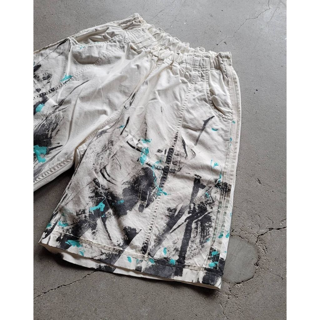 VOO URL PAINTED SHORTS