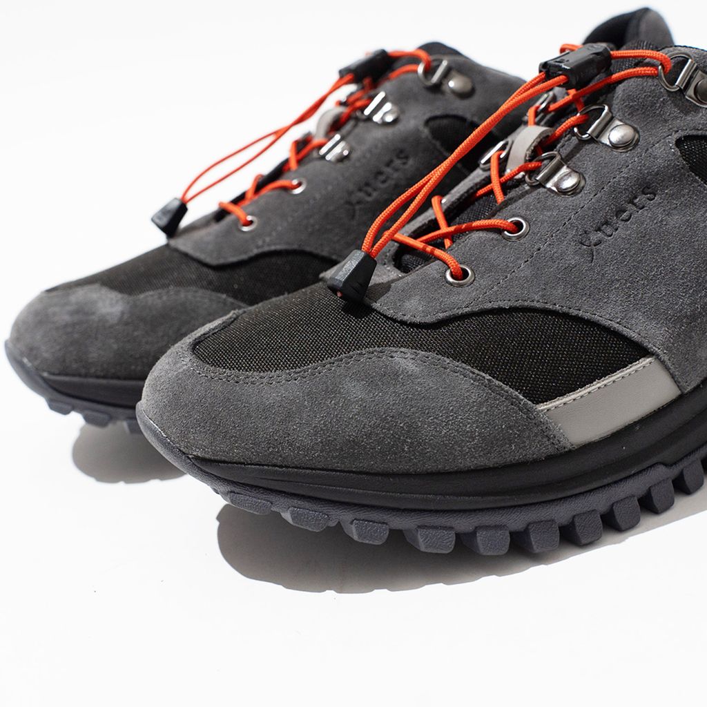 yuers WALKABOUT BLACK / GRAY