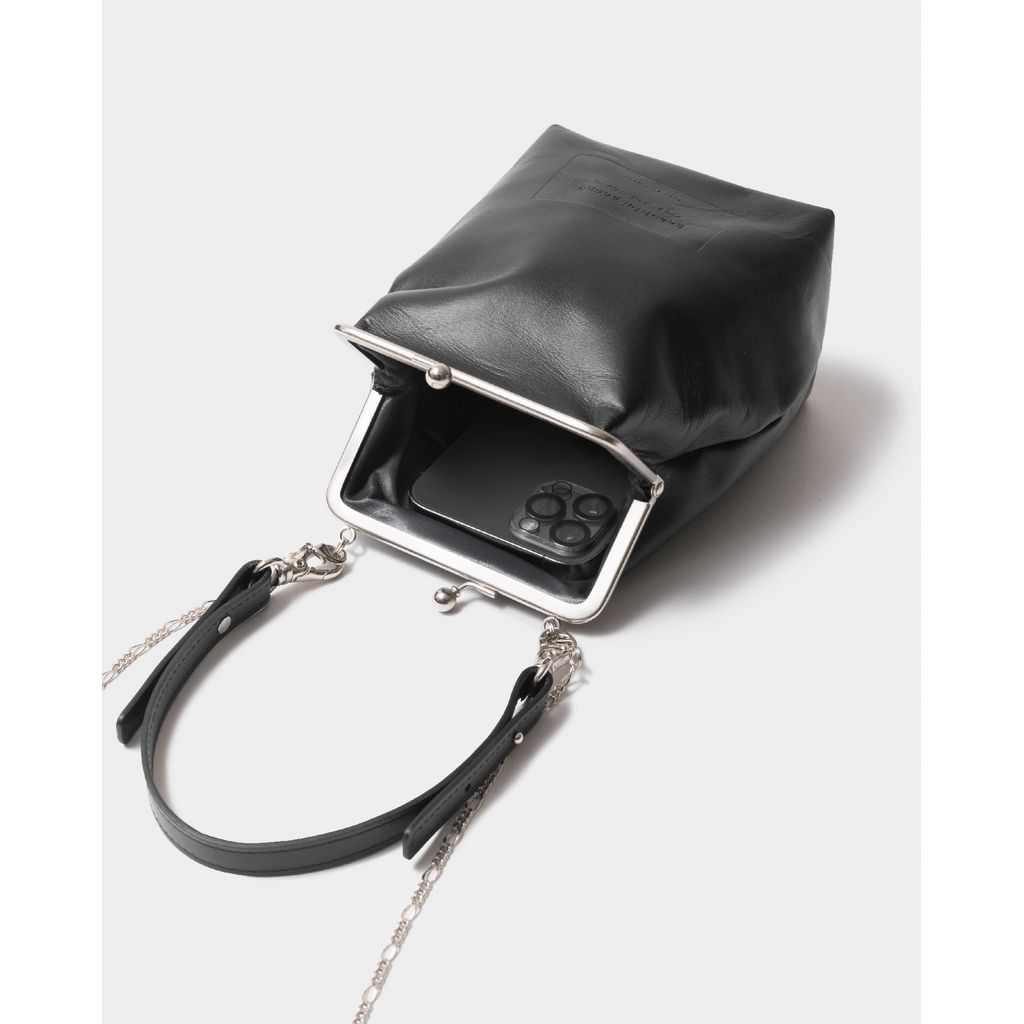 beautiful people  clasp shoulder hand pouch