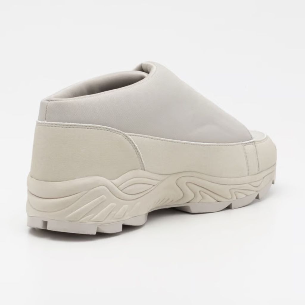 810s UNIVE