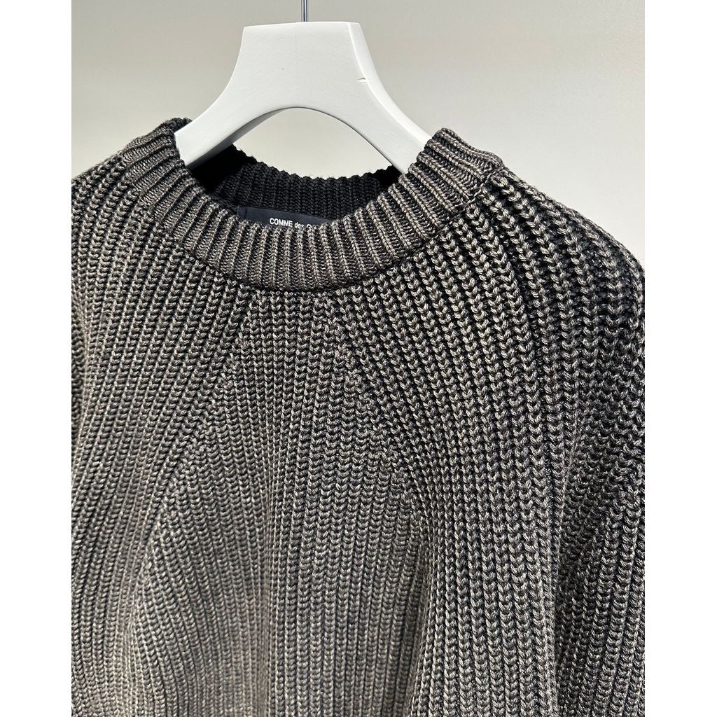 COMME des GARCONS HOMME BATONER W-NAME WOOL CREW NECK KNIT（NAVY）