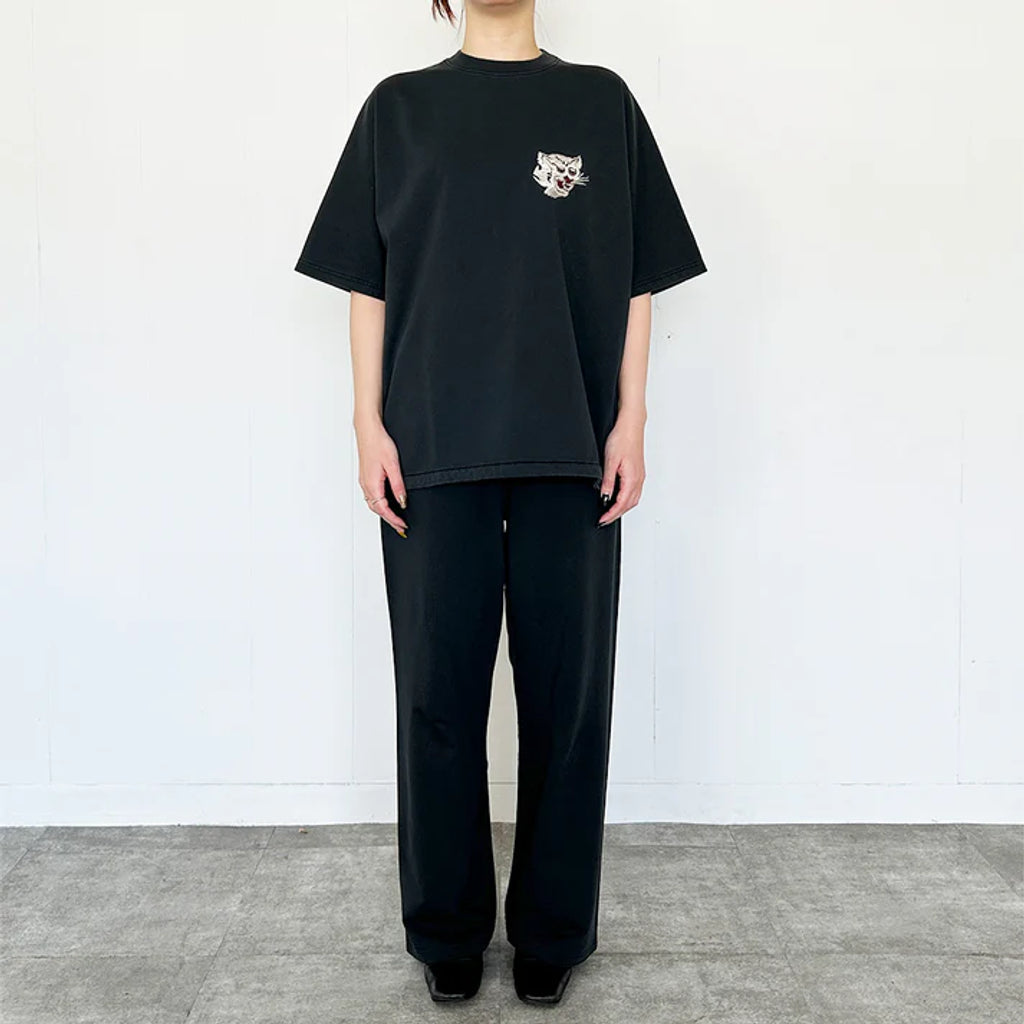 REMI RELIEF  SP加工シェリー裏毛SSクルー (刺繍:虎)