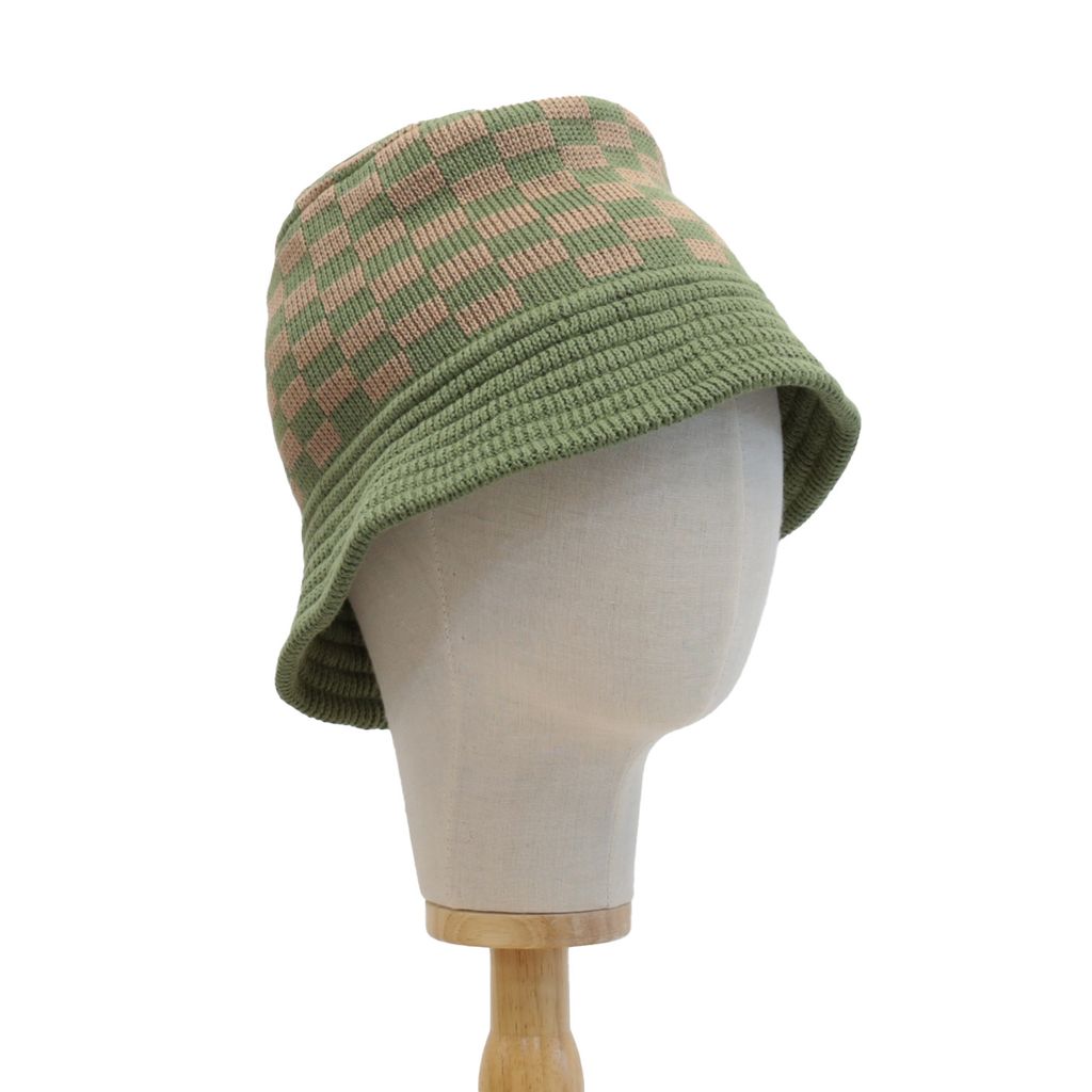 DECHO  CHECKERED KNIT BUCKET HAT