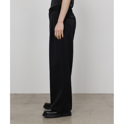 【予約商品】MARKAWARE TRIPLE PLEATED WIDE TROUSERS